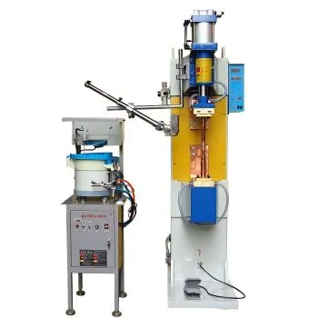 Nuts nạp liệu tự động